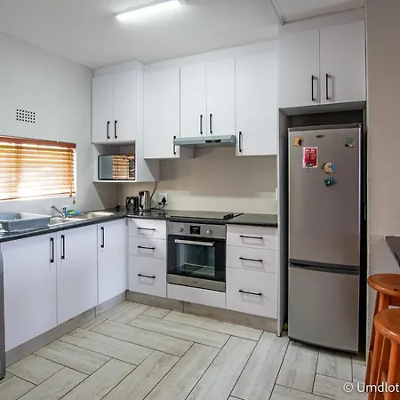 Isikulu 27B Apartamento Umdloti Exterior foto