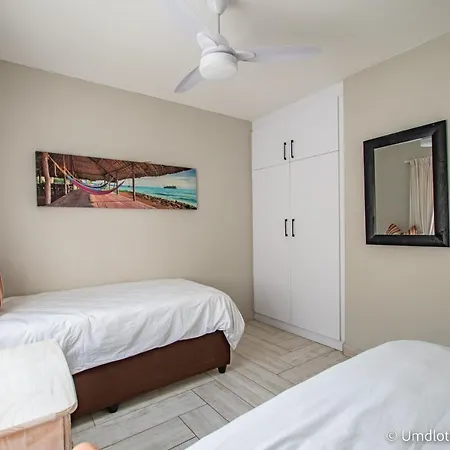 Isikulu 27B Apartamento Umdloti Exterior foto